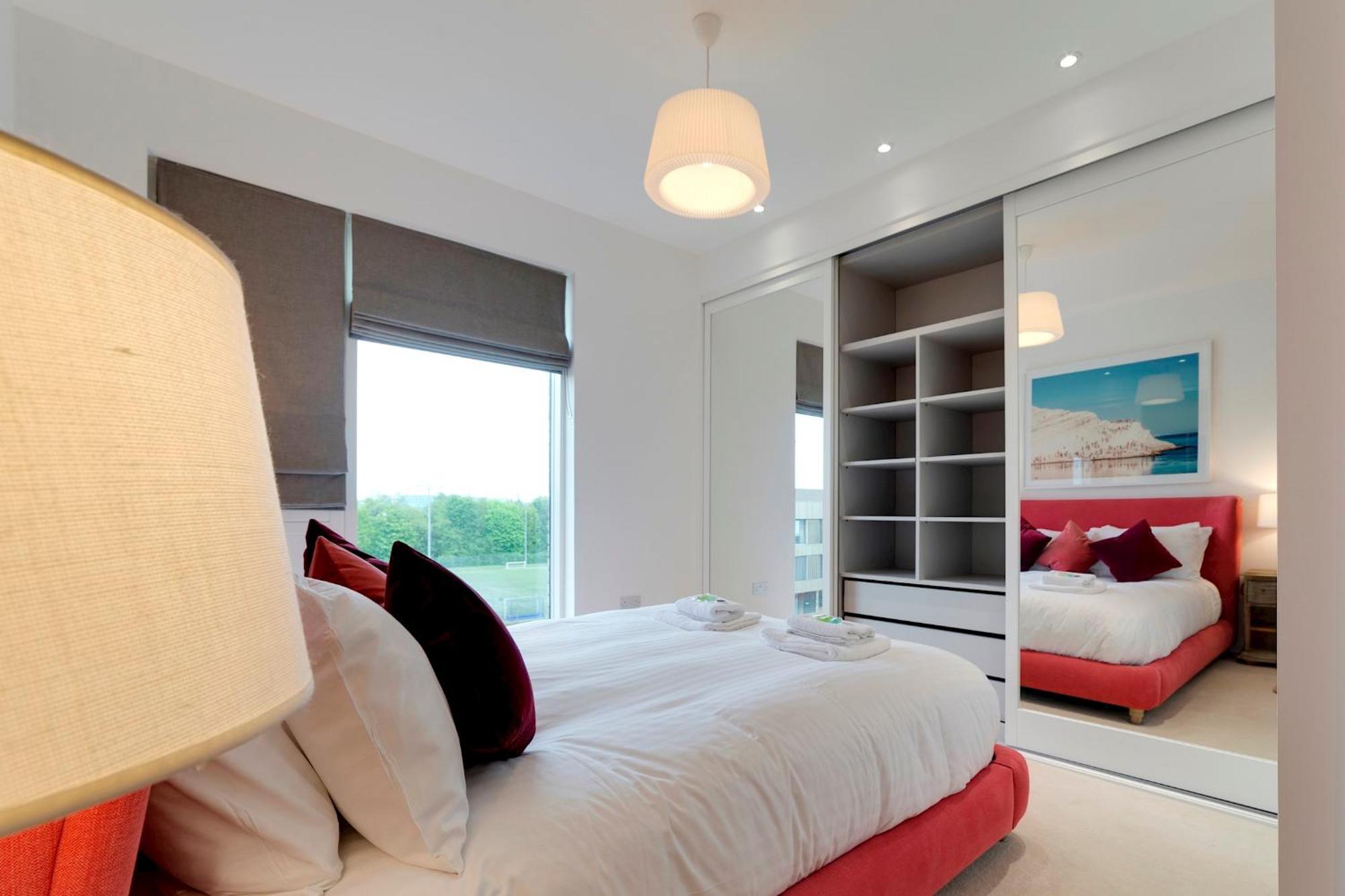 Pass The Keys Stunning And Spacious Modern Flat - Own Car Park CBG Exterior foto